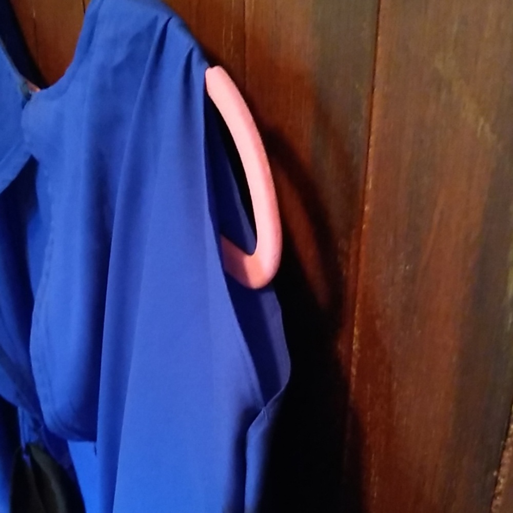 Dress - Picture 3 of 7